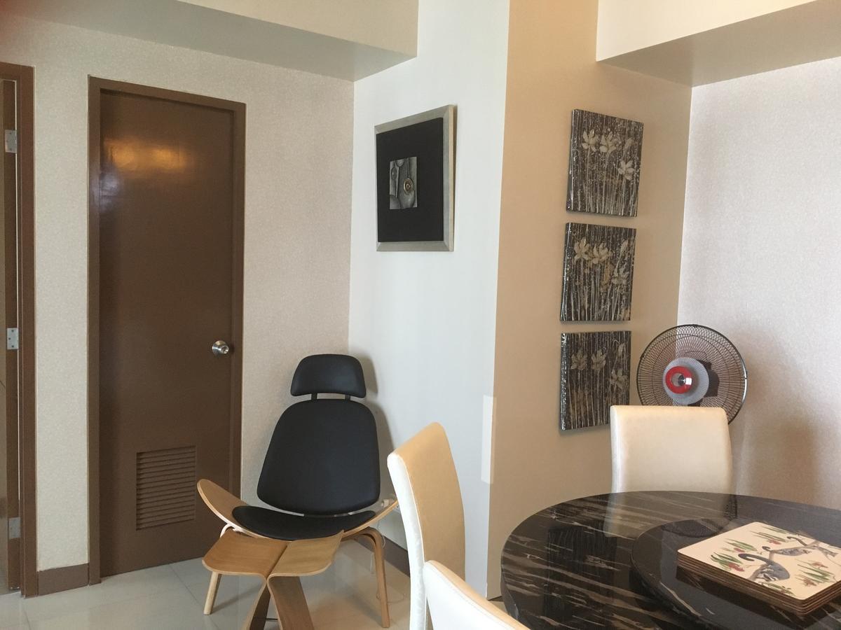 De Luxe 7Qrs Lägenhet Manila Exteriör bild