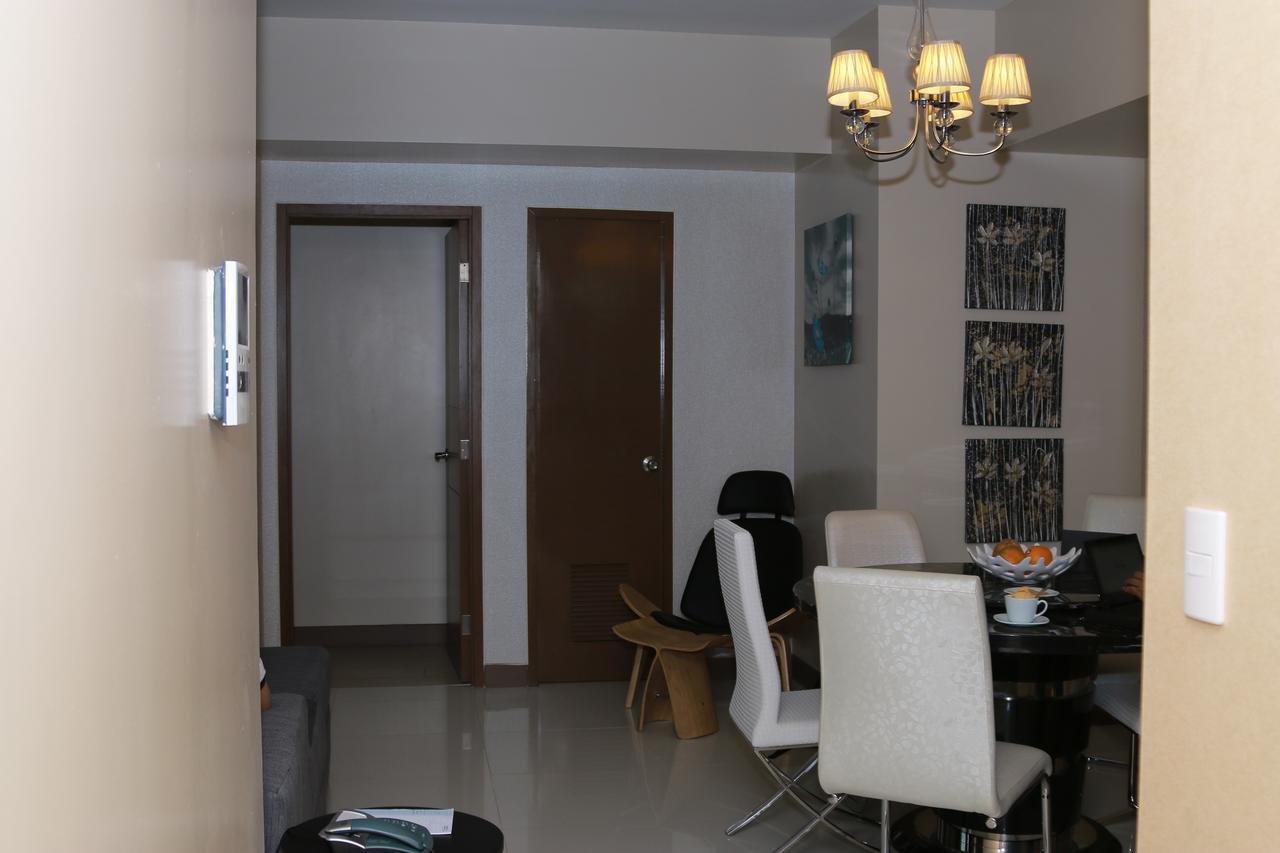 De Luxe 7Qrs Lägenhet Manila Exteriör bild
