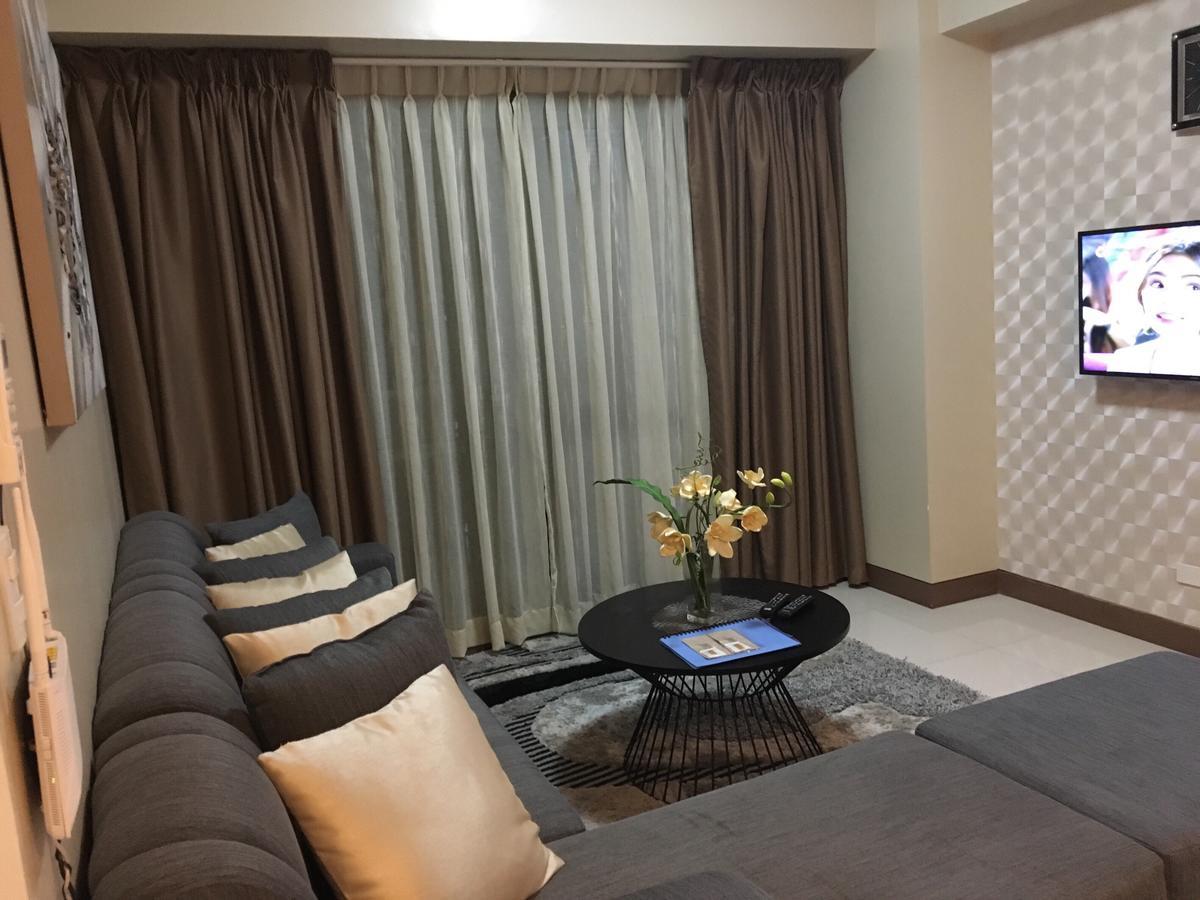 De Luxe 7Qrs Lägenhet Manila Exteriör bild